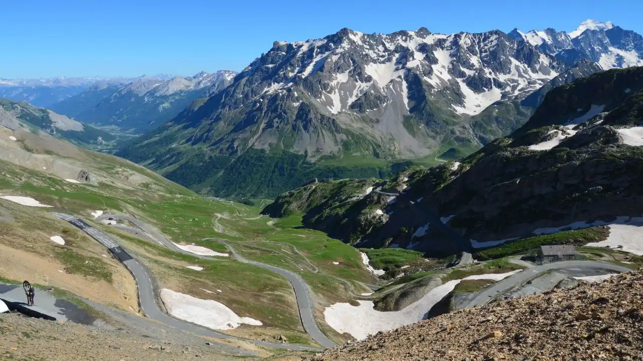 Driving the French Alps: The Route des Grandes Alpes Pass by Pass - Article Banner